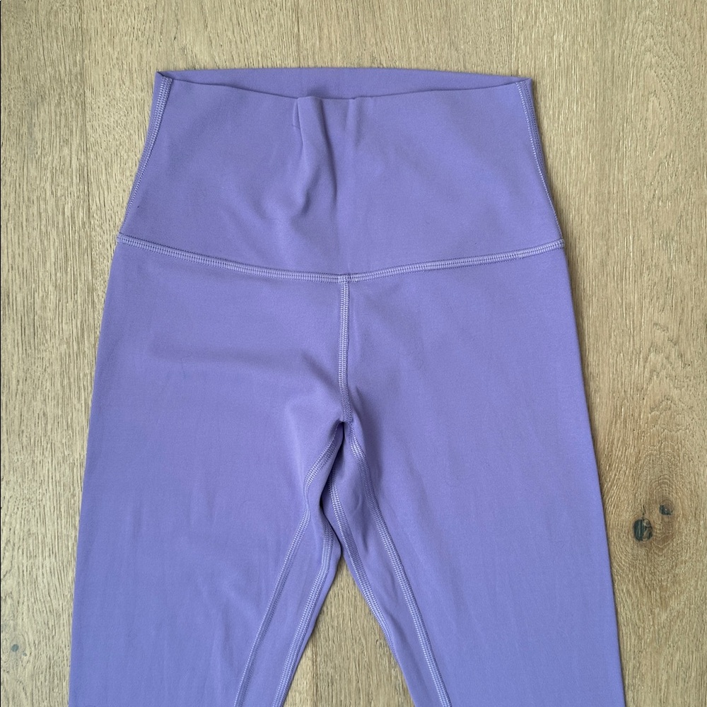 EUC align 25" dark lavender size 4 lululemon - Picture 2 of 12